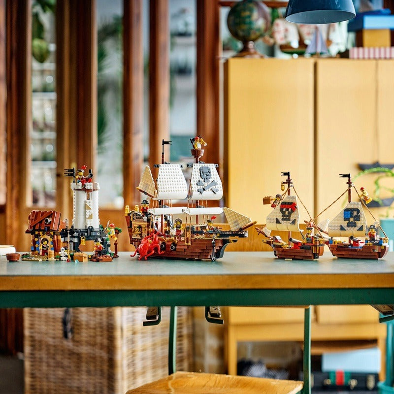LEGO Creator - Iconic Pirate Ship (31387)