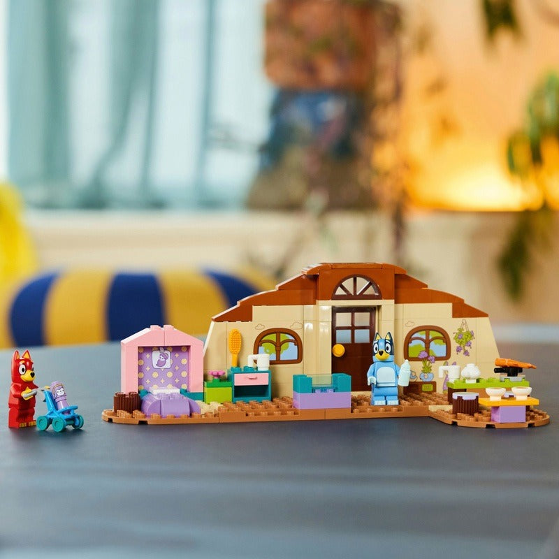 LEGO Bluey - School With Rusty And Bluey (11221)