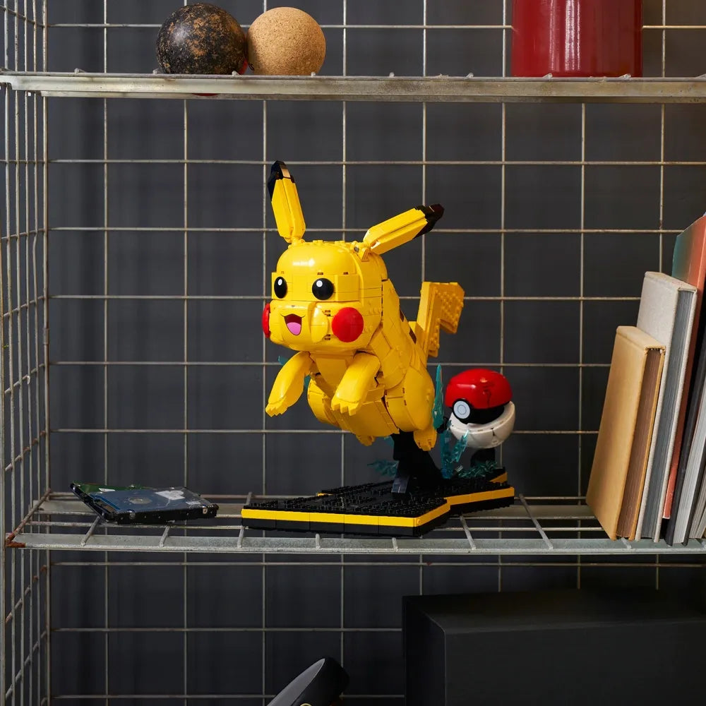 LEGO Pokemon - Pikachu and Pokeball (72152)