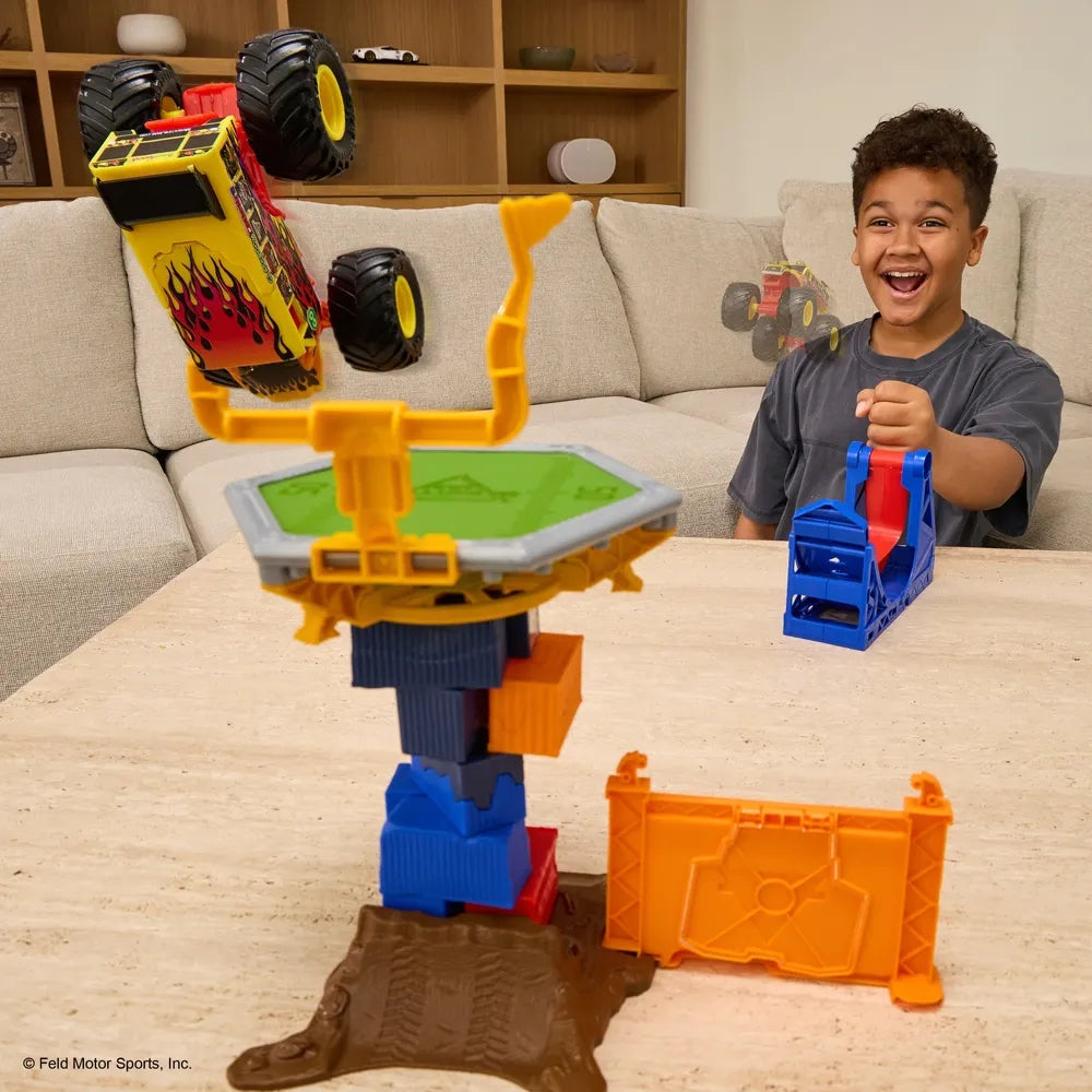 Monster Jam - Mash & Bash Crash Course 1:18 Playset