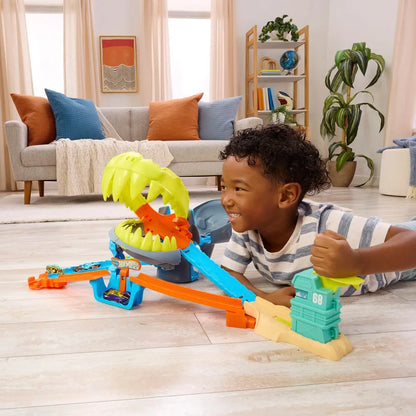 Hot Wheels - City Shark Chomp Beach Playset
