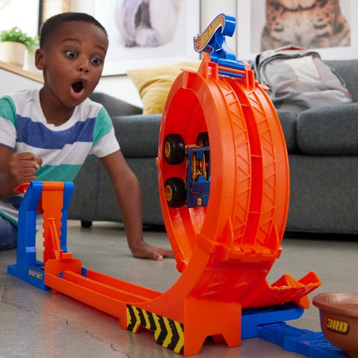 Hot Wheels - Loop & Flip Trophy Challenge