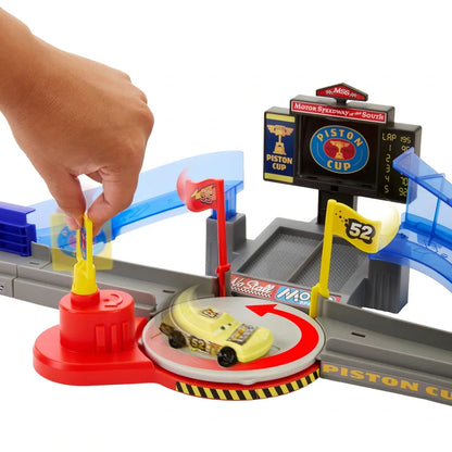 Disney and Pixar Cars - Piston Cup Stunting Speedway Playset