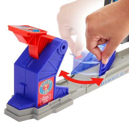Disney and Pixar Cars - Piston Cup Stunting Speedway Playset