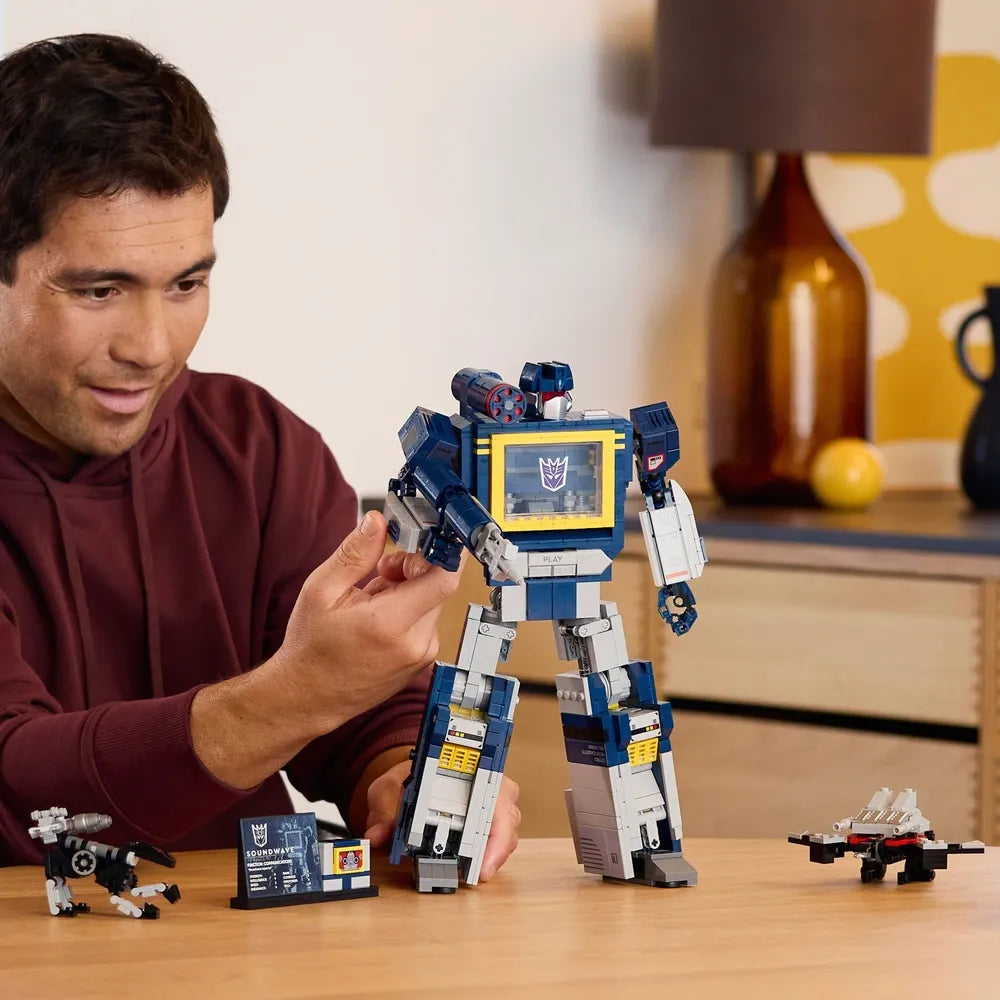 LEGO Icons - Transformers - Soundwave (10358)