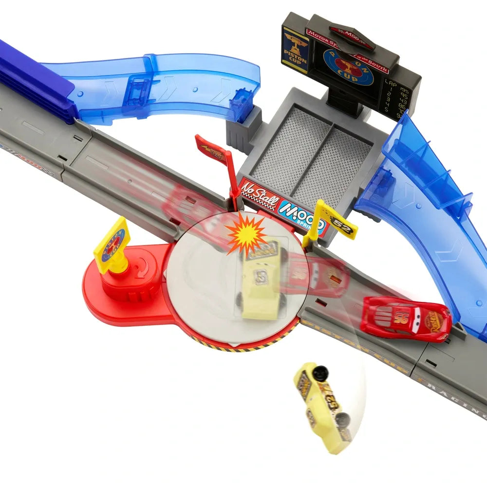 Disney and Pixar Cars - Piston Cup Stunting Speedway Playset