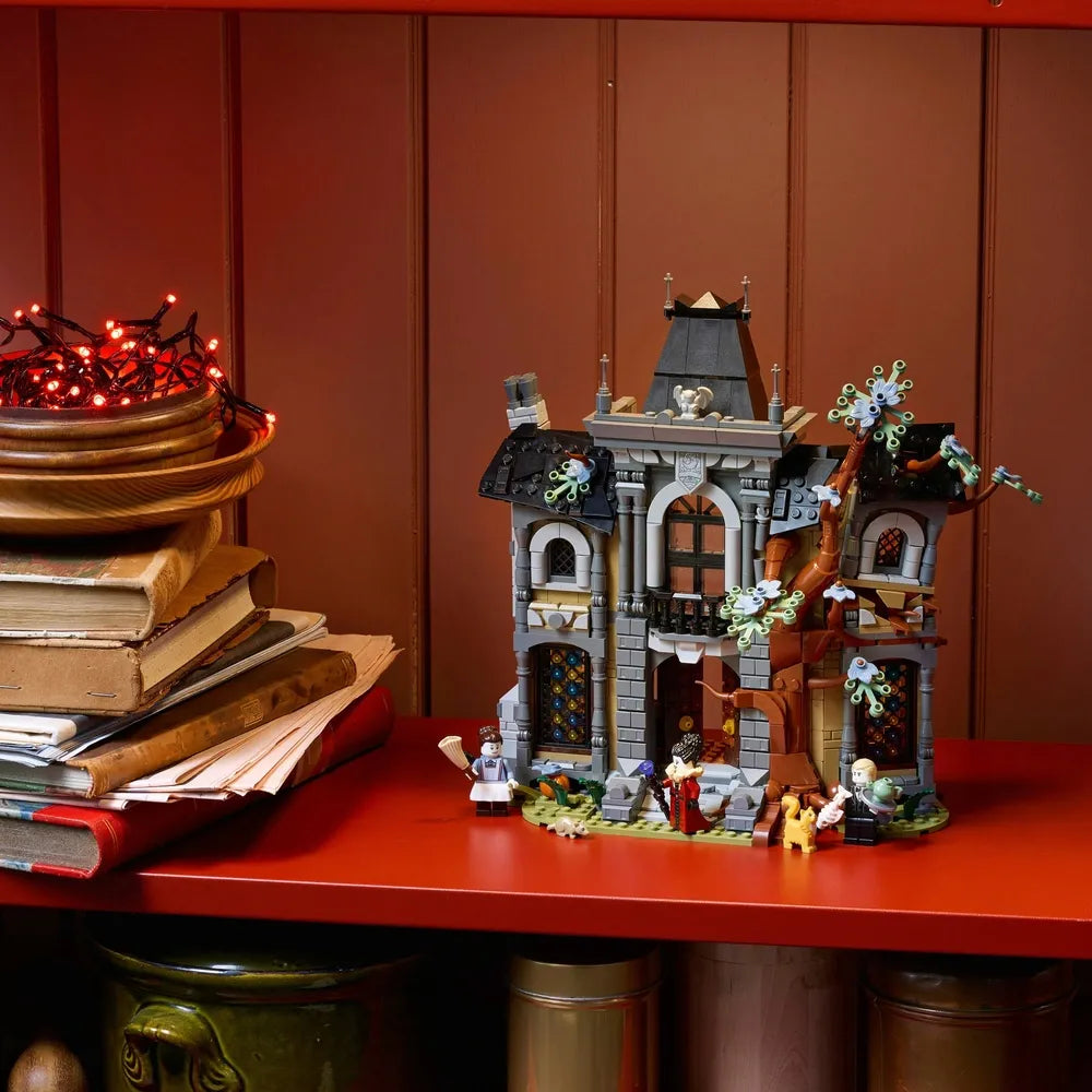 LEGO Icons - Mayor Manor (11383)