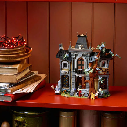 LEGO Icons - Mayor Manor (11383)