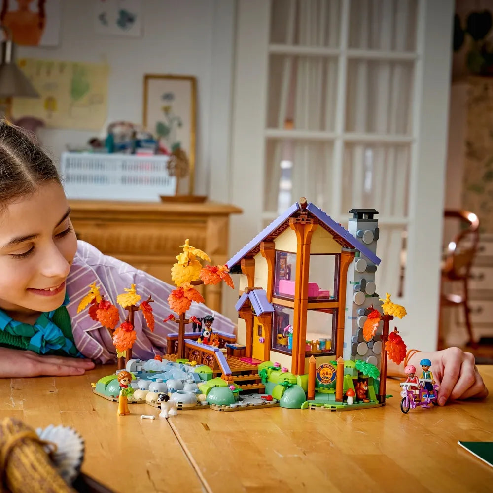 LEGO Friends - Cozy Fall Forest Cabin (42705)