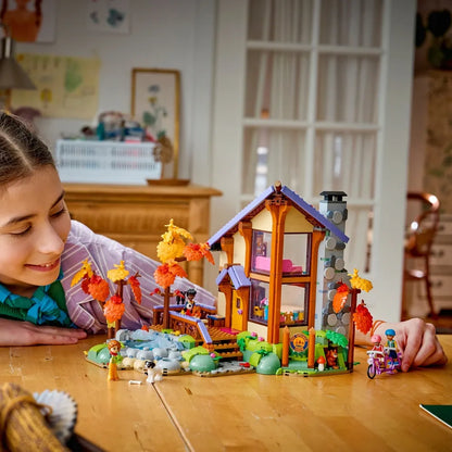 LEGO Friends - Cozy Fall Forest Cabin (42705)