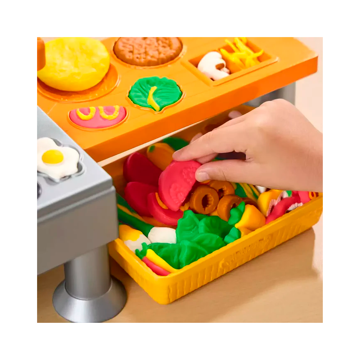 Play-Doh - Super Sizzlin Kitchen with 8 Play-Doh Tubs